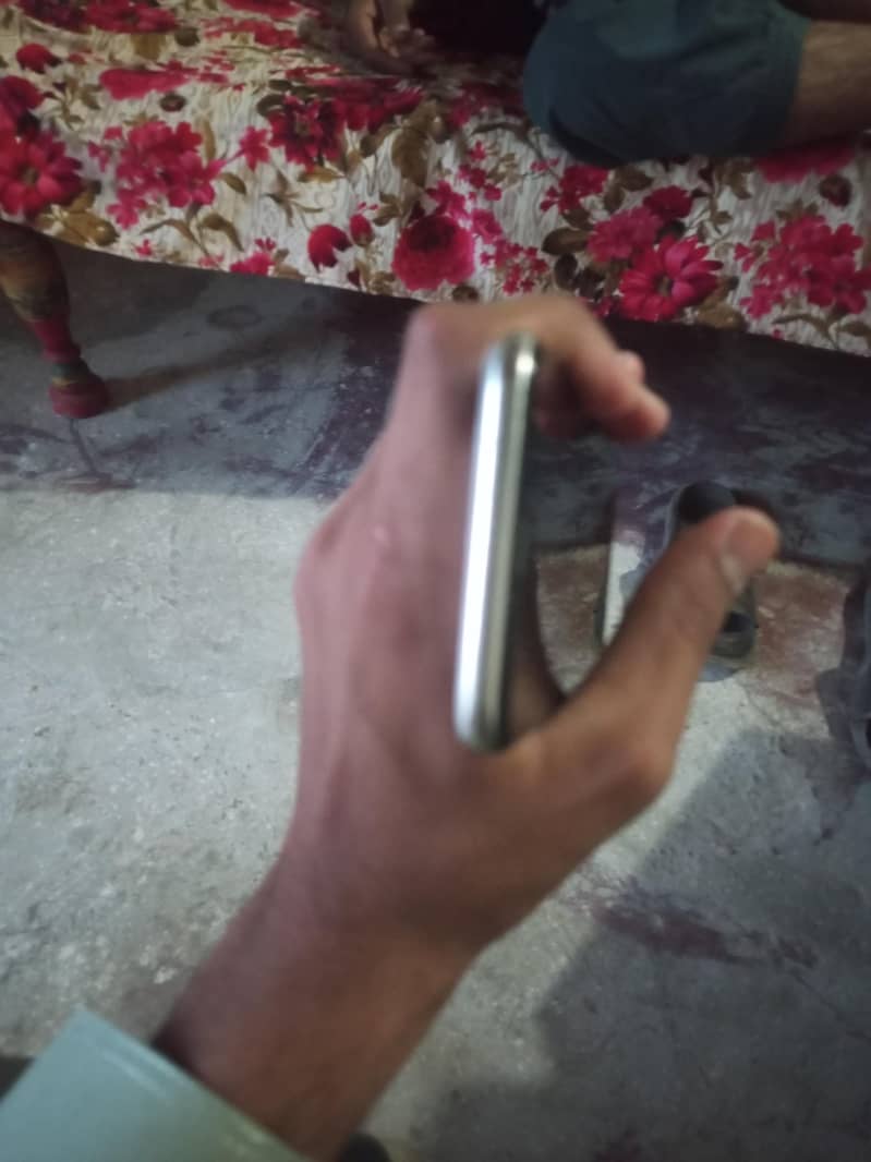 Apple iPhone X 0