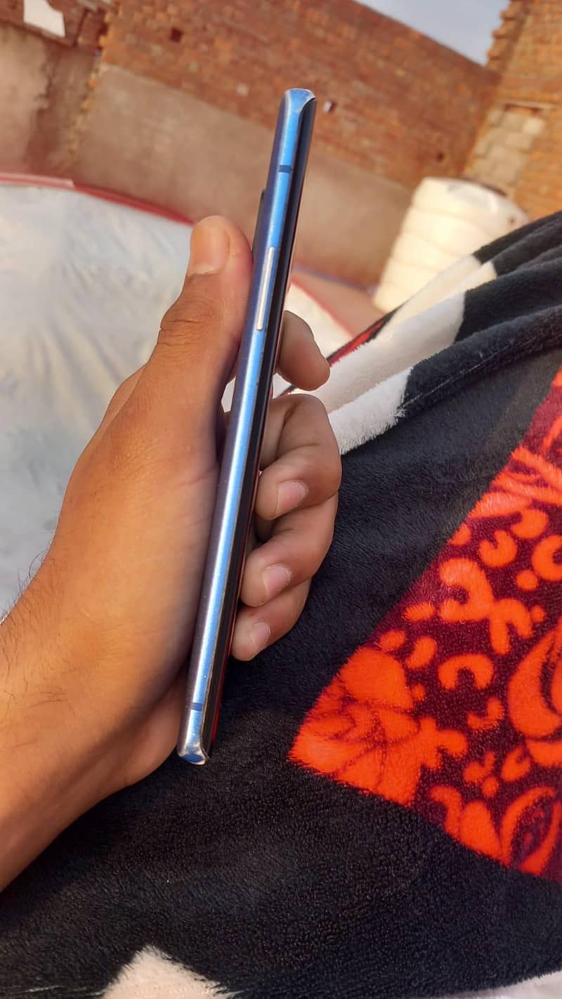 One Plus 8 Pro 0