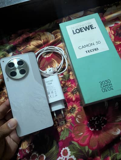 Tecno CAMON 30 - 8/256GB Complete Box