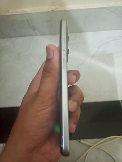 Infinix Hot 50i available with  original box charger .