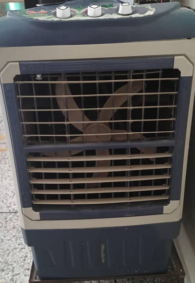 12 v room cooler ok condition