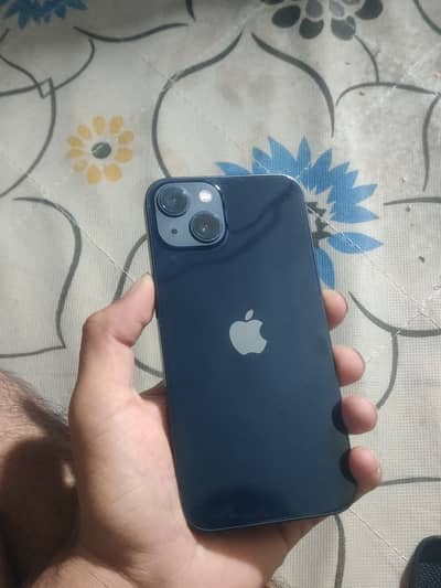 Apple iPhone 13