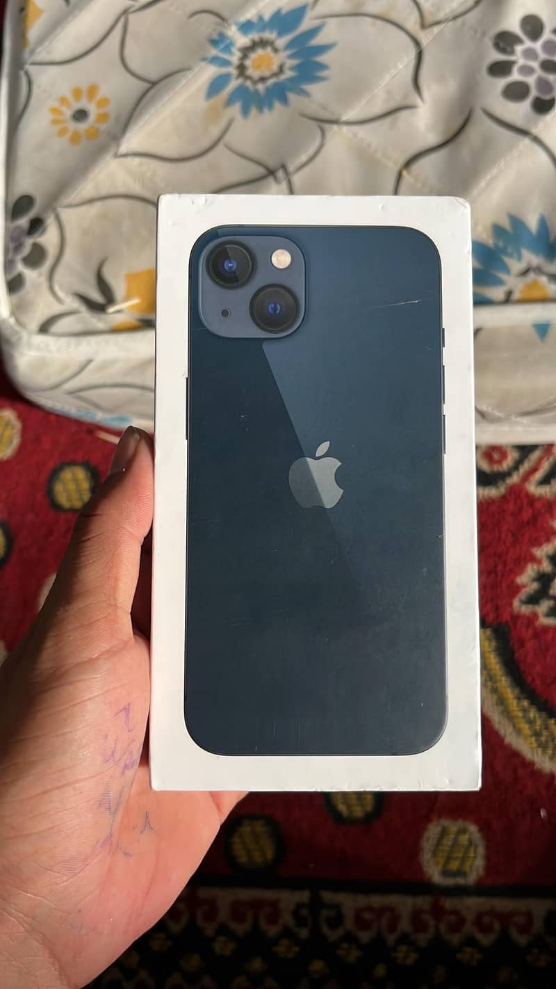 Apple iPhone 13 1