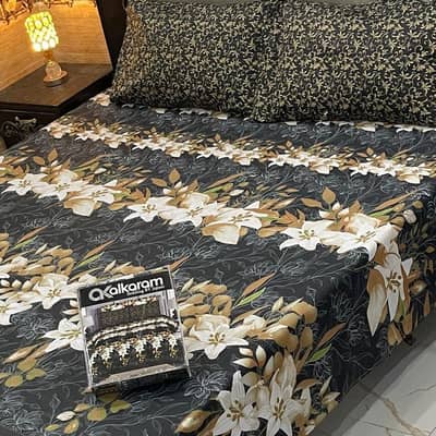 black floral mix cotton double bed sheet set with pillow covers