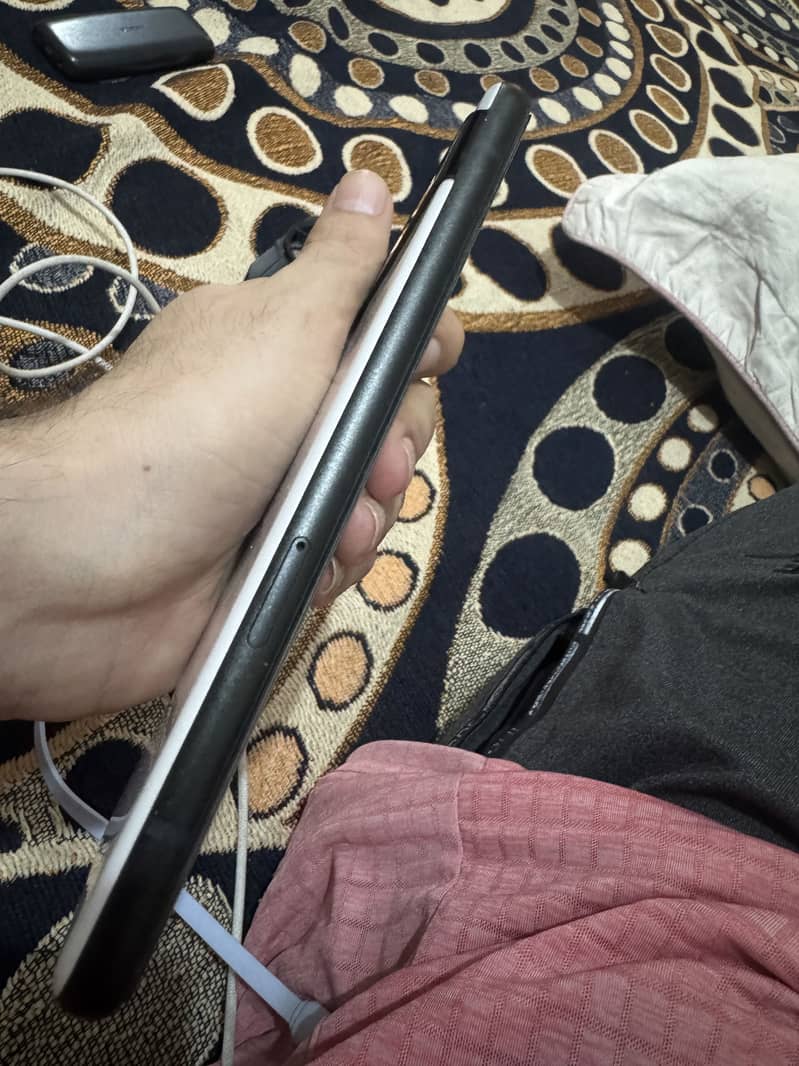 Pixel 6a 3