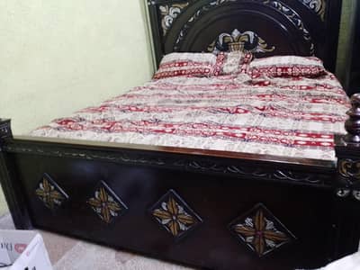KING SIZE DOUBLE BED WITH SPRING MATTRESS URGENT FOR SALE.