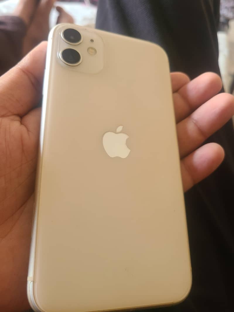 Apple iPhone 11 0