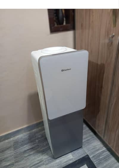 Less use water dispenser dawlance
