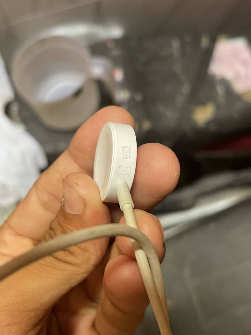 Apple watch box pull out cable 1