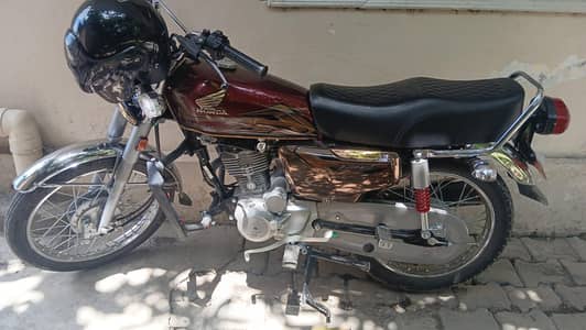 Model 2025 hai Marka 2026 Hai 12 month ka hai