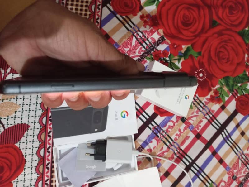 Google Pixel 8 1