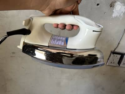 Battery iron