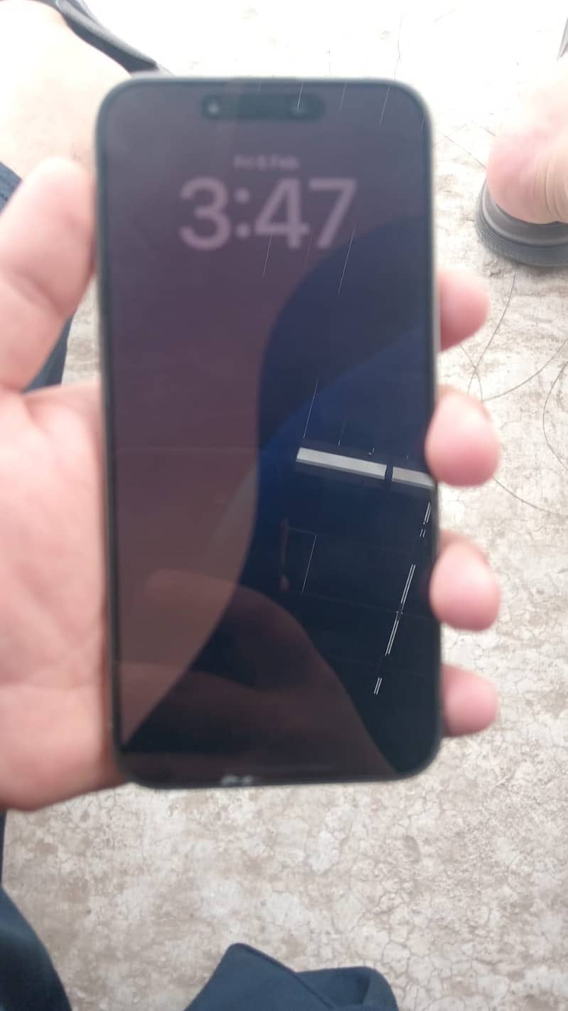 iPhone 15 pro max 2