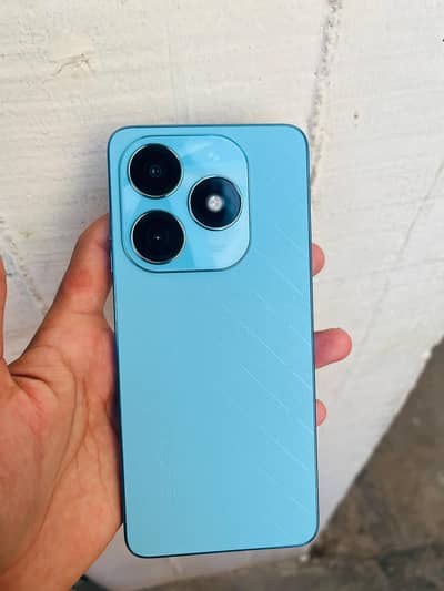 Tecno Spark 20 for sale