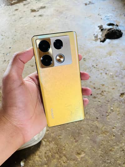 infinix note 40 pro 12/256 GB with box and charger
