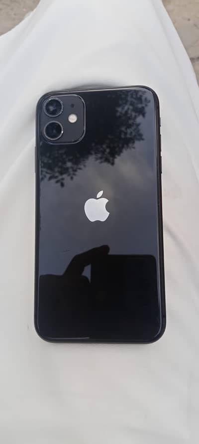 iPhone 11 water pack 10/10 exchange possible