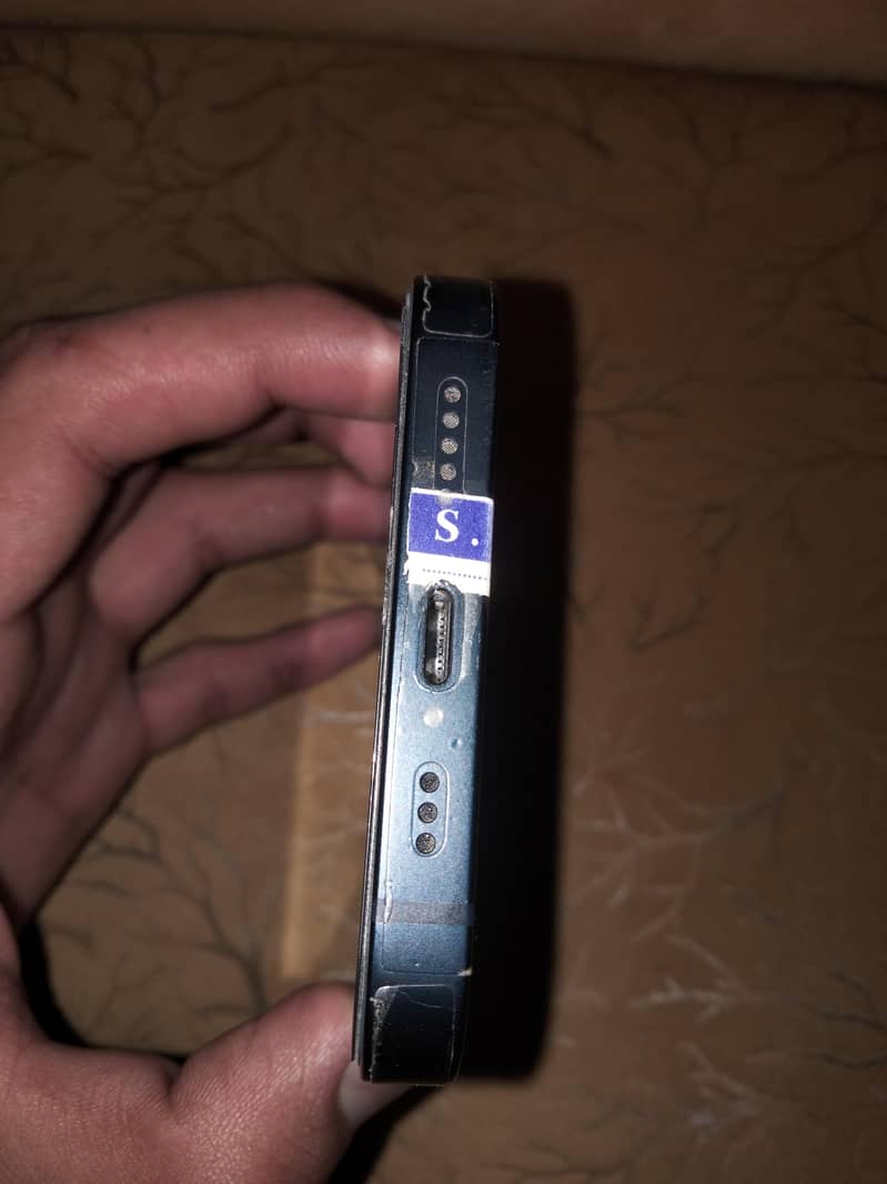 Apple iPhone 14 2