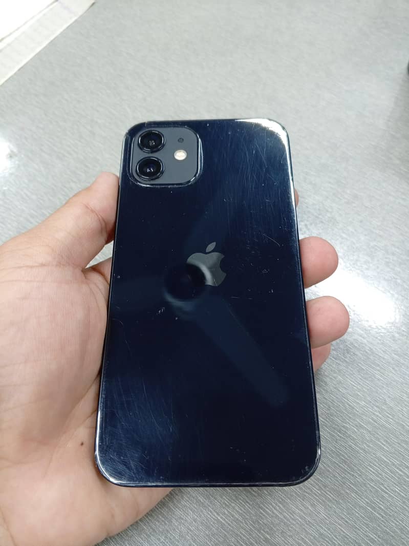 Apple iPhone 12 3