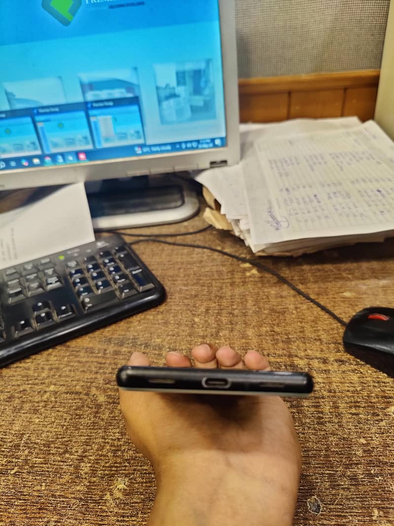 Google Pixel 6a 4