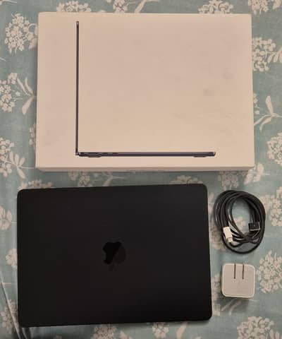 Apple MacBook Air 13-inch (M3) | 8GB RAM | 512GB SSD | Midnight