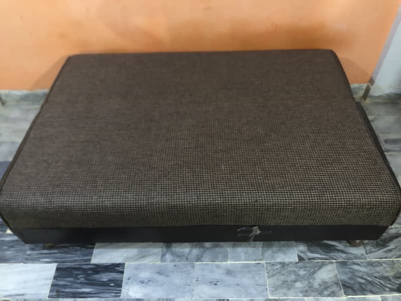Sofa cumbed 0