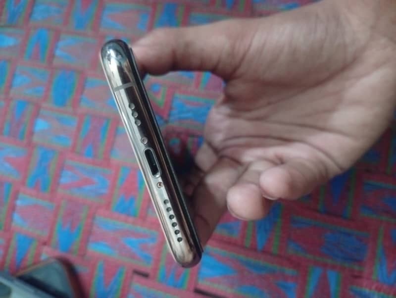 iPhone 11 Pro 3