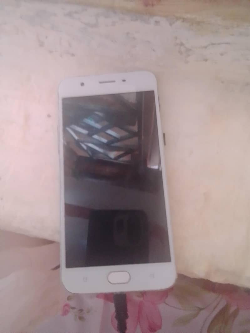 OPPO A57 0