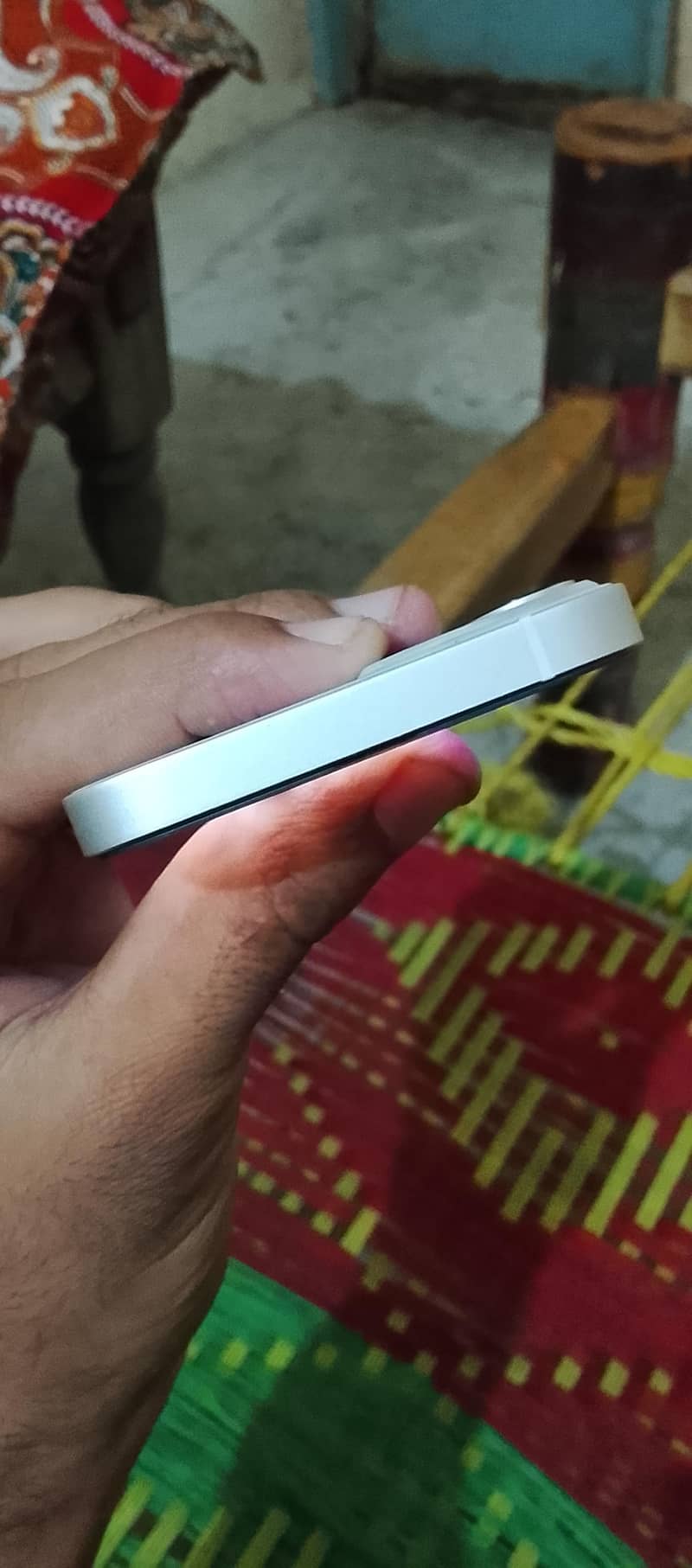 Apple iPhone 13 2