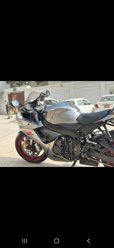 suzuki gsxr-600
