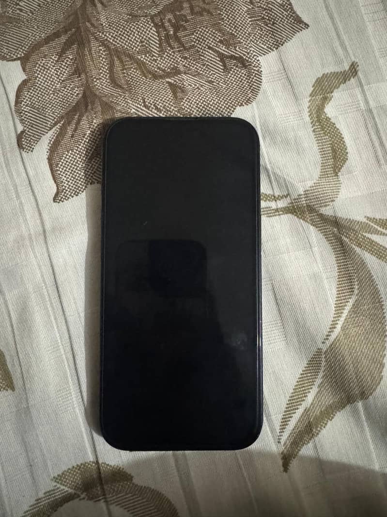 Apple iPhone 15 2