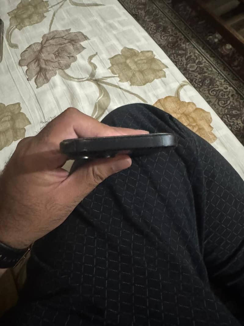 Apple iPhone 15 3