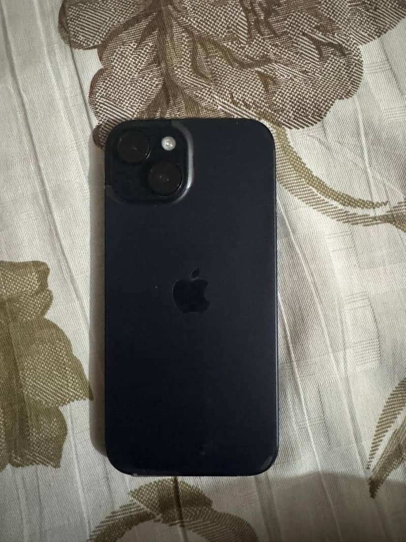 Apple iPhone 15 5