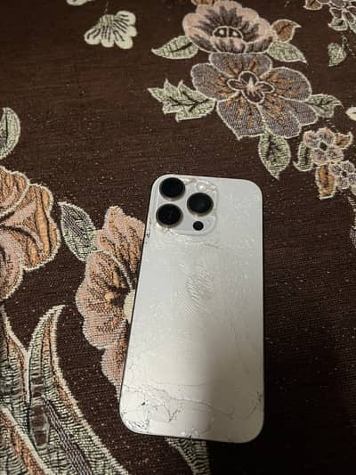 Apple iPhone 16 Pro