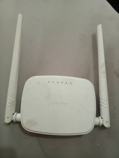 Tenda Router