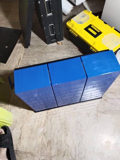 100Ah Lithium cells