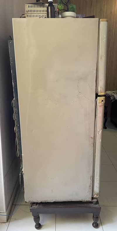 Dawlance refrigerator medium size