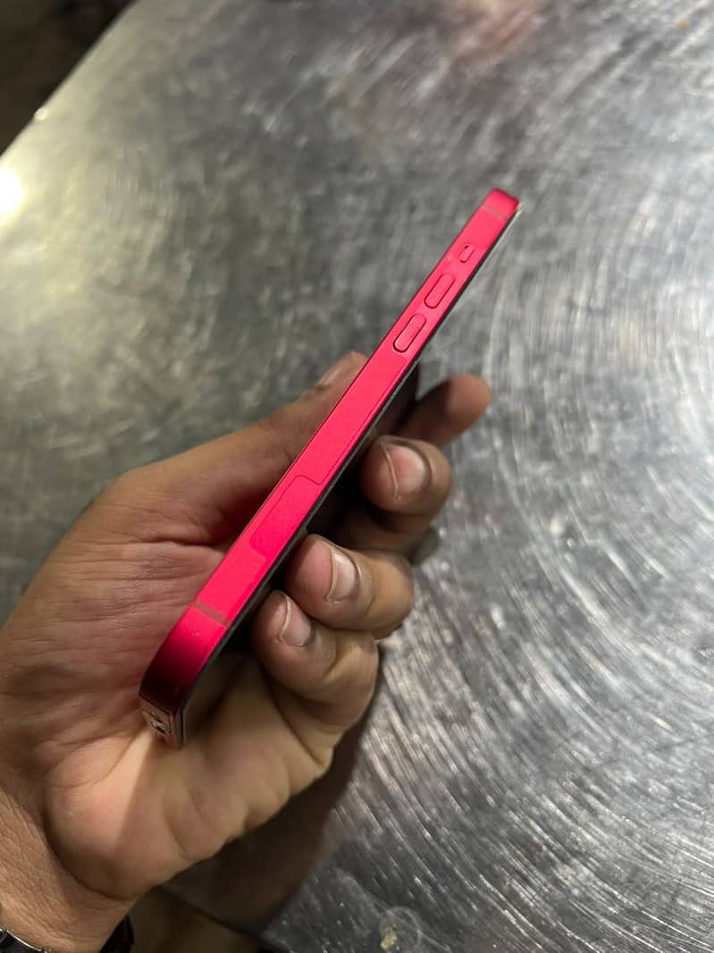 Apple iPhone 14 2