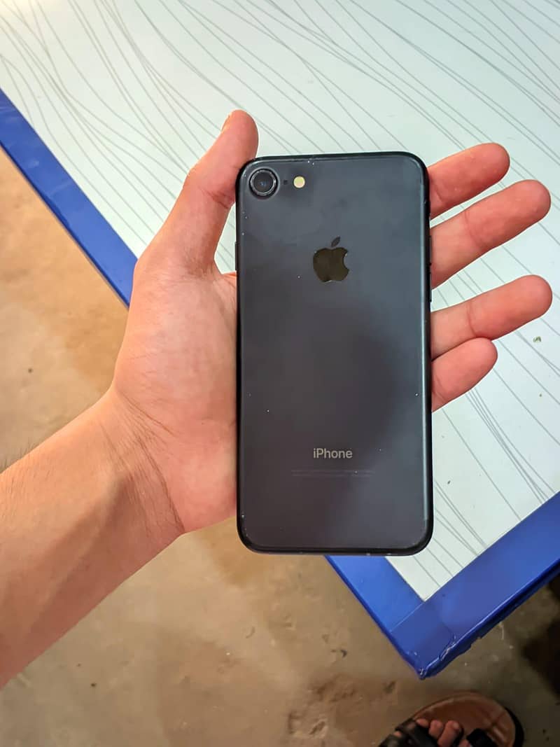 iPhone 7 0