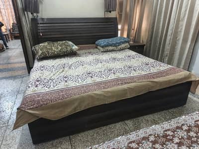 King size Bed set + Mattress + 2 side tables with Dressing table