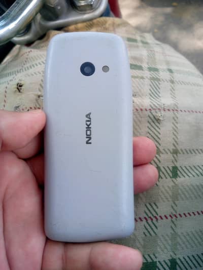 Nokia 210