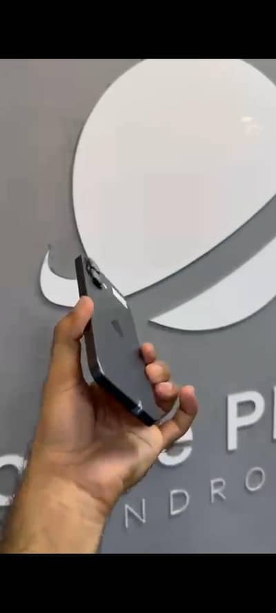 Apple iPhone 17