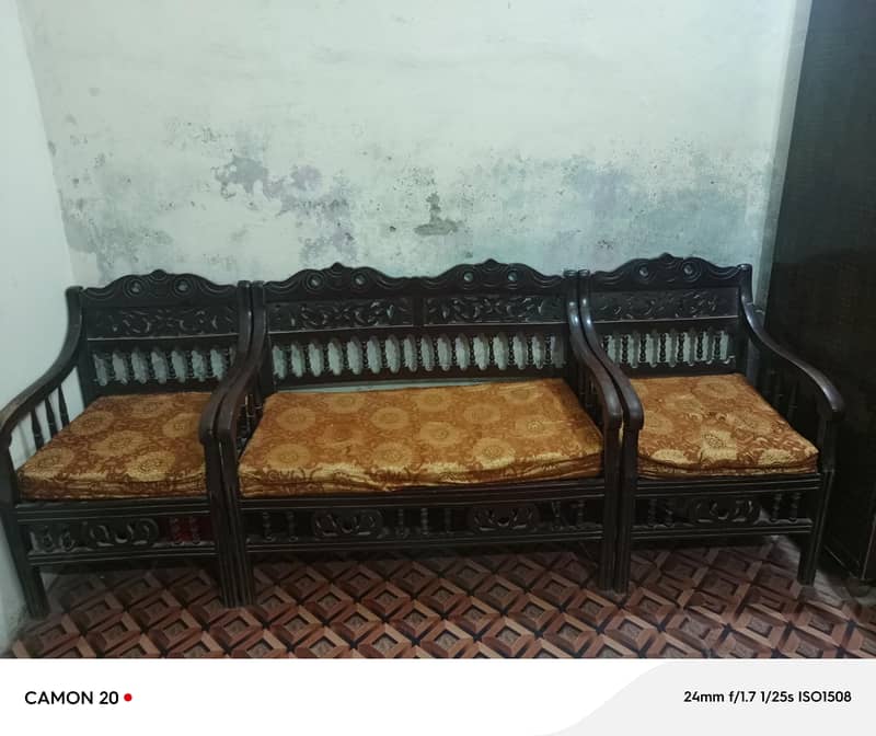 4 seter sofa set 0