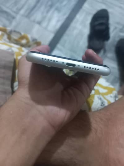 iphone xr 64 gb