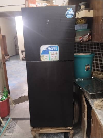 Dowlance Refrigerator large size excellent condition