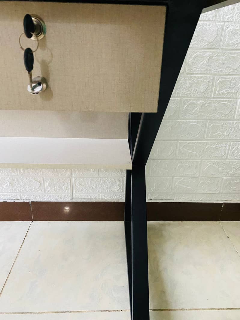 Office Desk / Study Table / Workstation 1