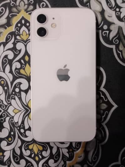 Apple iPhone 12
