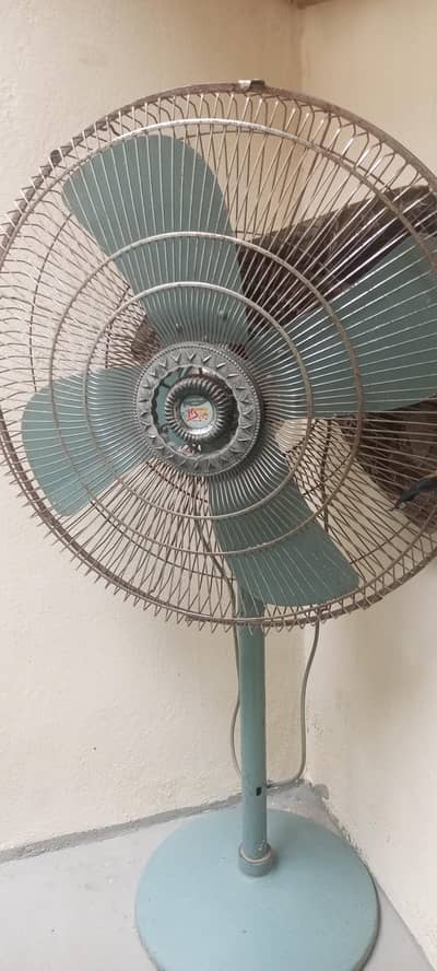 standing fan