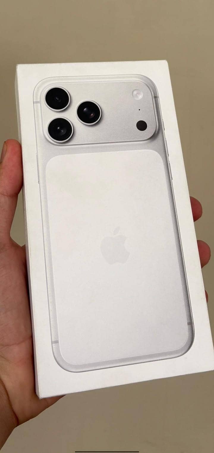 Apple iPhone 17 Pro Max 0