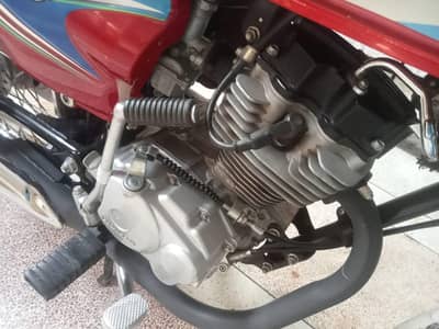 Honda 125 red color all ok bike