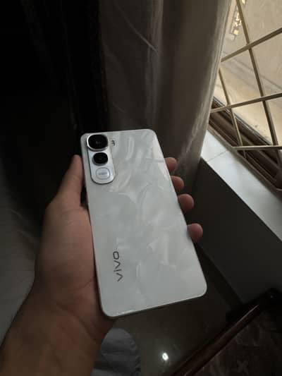 Vivo Y400